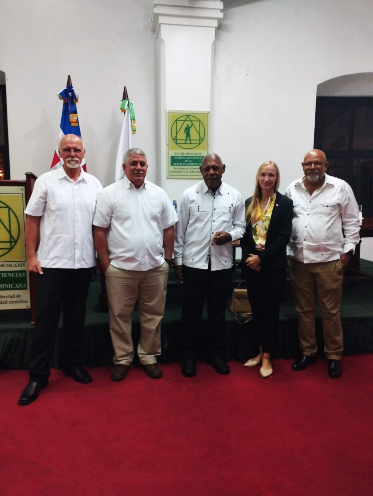Presentación del IBR en la Academia de Ciencias de República Dominicana